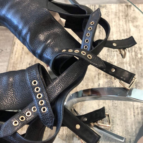 Authentic BURBERRY BOOT HEELS-size US 7/5 - Picture 9 of 16